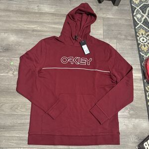 Oakley Club House B1B Po Hoodie Men's Sweatshirt, Iron Red , L